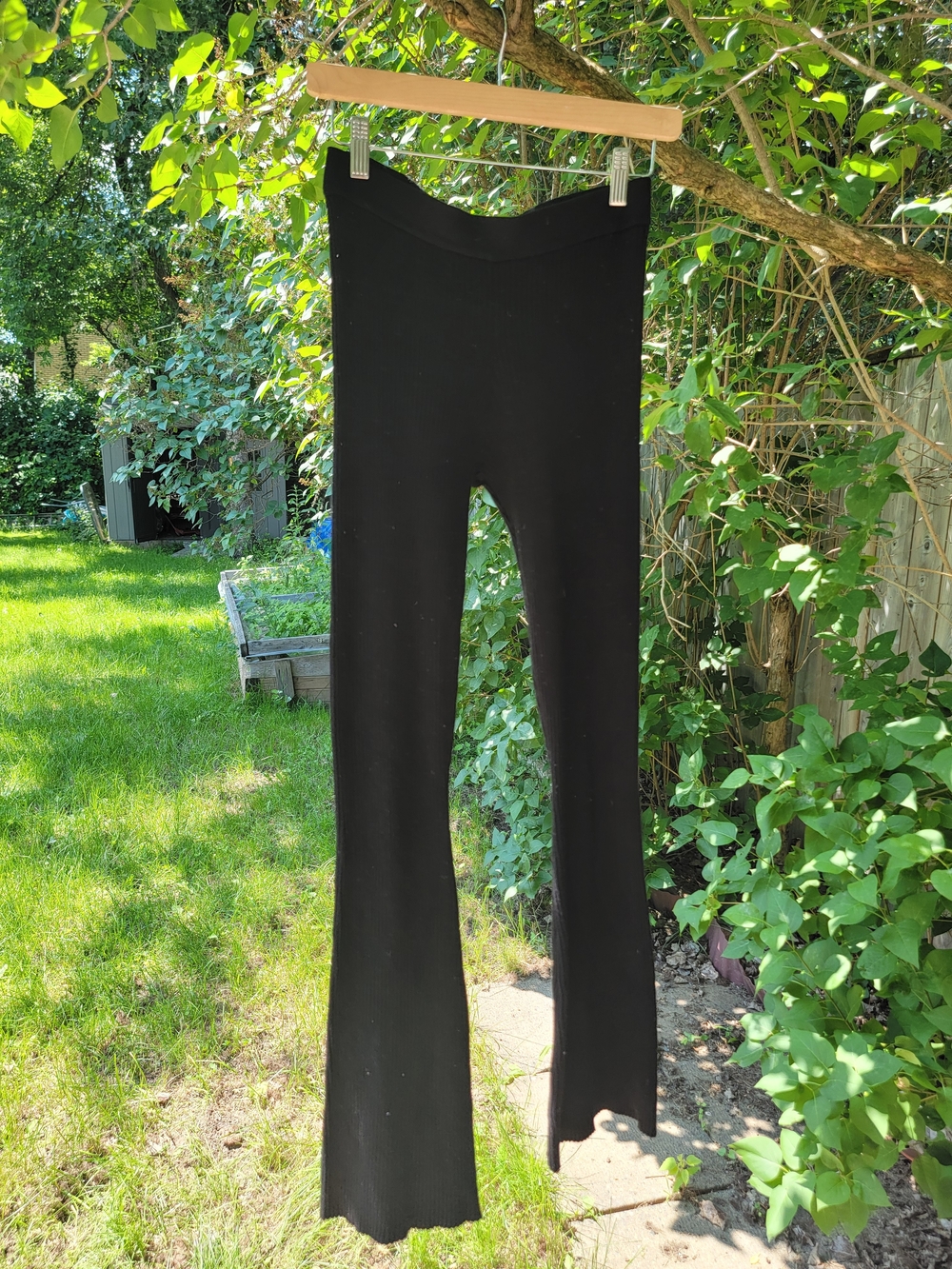 WILD SKYE Women’s Black Flare Knit Pants New